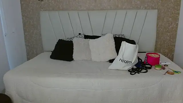 AliceSmity  online show from 04.13.26