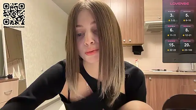 Snapshot of AidaGloshen chatting on 02.26.26 AidaGloshen online show from 02.26.26