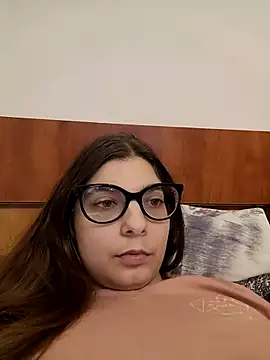 sweetbabygirlforyou online show from 12.15.25