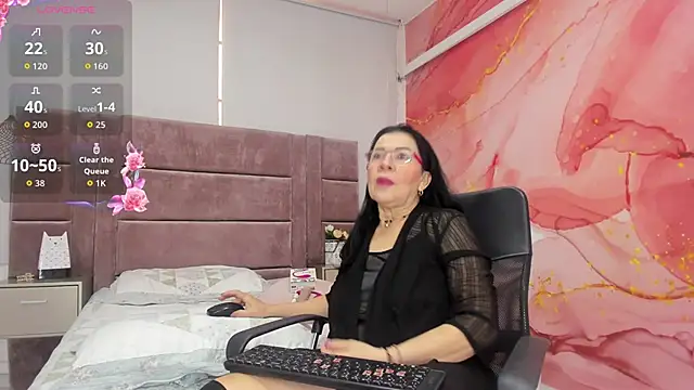 laliItaclark online show from 02.05.26