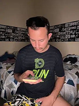 Snapshot of Honorat1 chatting on 10.28.25 Honorat1 online show from 10.28.25