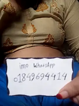 Snapshot of Naughty_Mow chatting on 10.29.25 Naughty Mow online show from 10.29.25