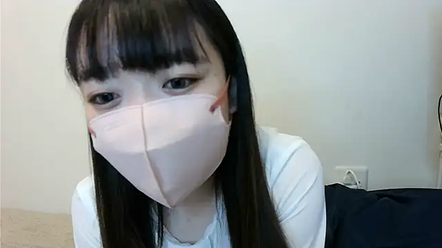 Snapshot of yua_chan00 chatting on 10.25.25 yua chan00 online show from 10.25.25