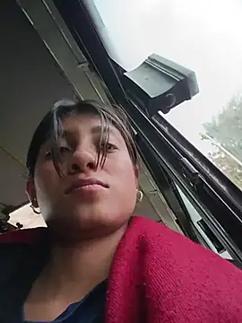 YeseniaRodriguez3 online show from 11.05.25