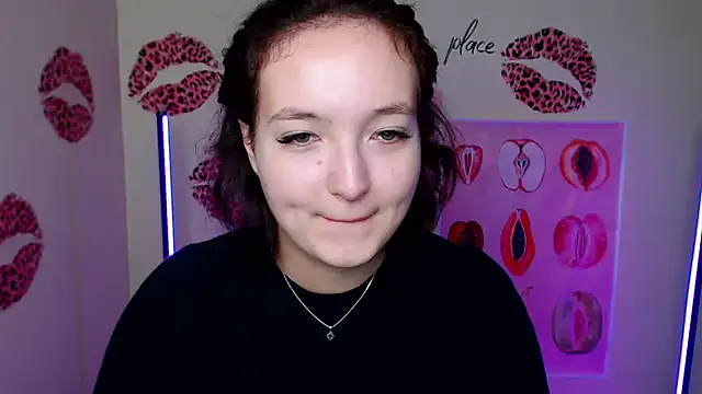 MissAriaa online show from 10.28.25