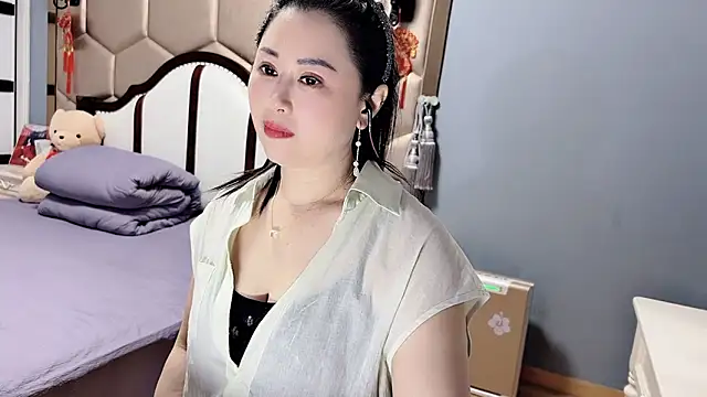 yaoyao22678 online show from 04.06.26