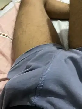 Snapshot of 00000sl chatting on 11.26.25 00000sl online show from 11.26.25