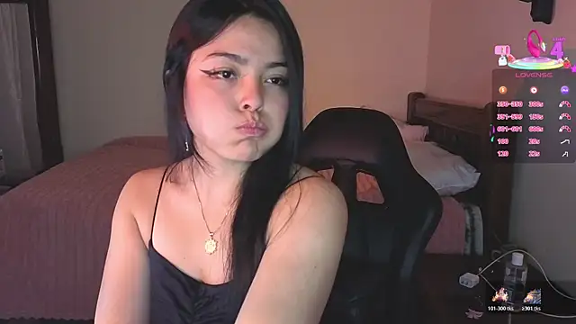 Lee Moyalune online show from 11.20.25