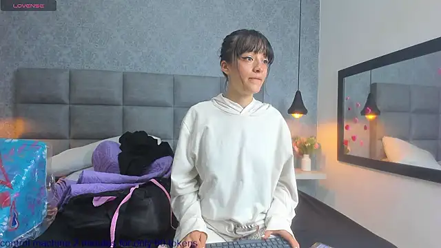 Luna Bella3 online show from 02.15.26