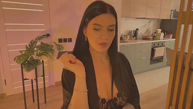 Angelsweetshy online show from 10.26.25