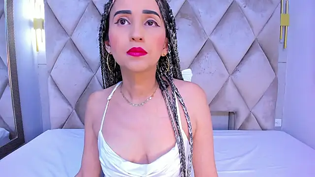 violett rabbit  online show from 01.15.26