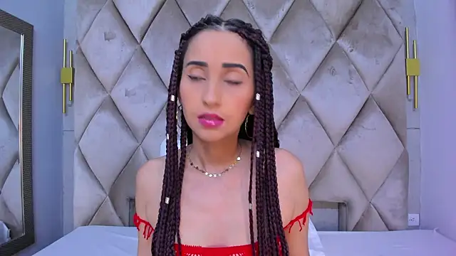 violett rabbit  online show from 03.17.26