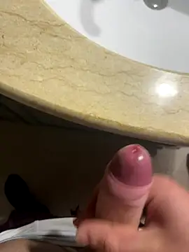 Snapshot of pakyyyyyyyyy chatting on 10.27.25 pakyyyyyyyyy online show from 10.27.25