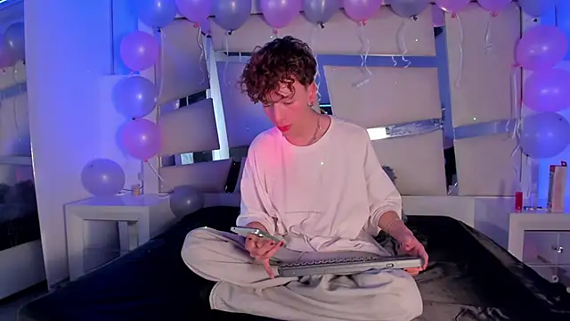 Genesis ask online show from 10.27.25