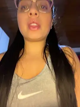 Im Saraaaa online show from 06.13.26