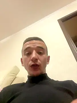 Snapshot of Bodi20_ chatting on 10.26.25 Bodi20  online show from 10.26.25