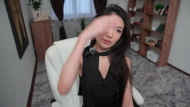 OnieClose online show from 12.05.25