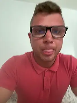 Snapshot of PolishBoy1995 chatting on 06.18.26 PolishBoy1995 online show from 06.18.26