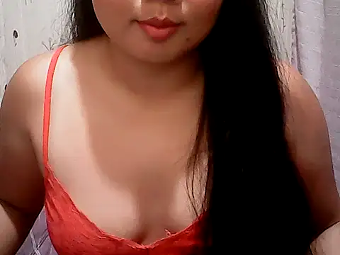 Snapshot of MahusaynaPiinay chatting on 04.10.26 MahusaynaPiinay online show from 04.10.26