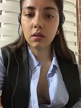 Au-rora online show from 12.22.25