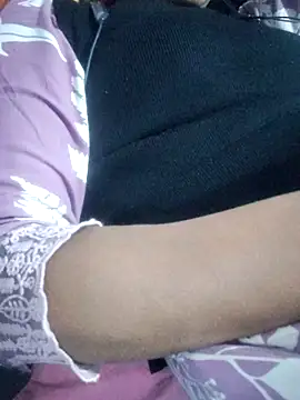 Hot-Rubyy online show from 12.20.25