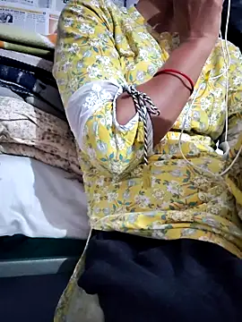 Hot-Rubyy online show from 02.28.26