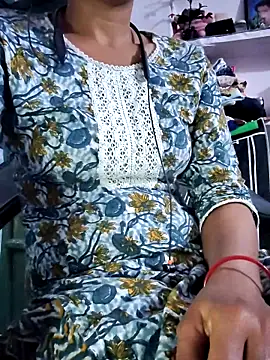 Hot-Rubyy online show from 04.10.26