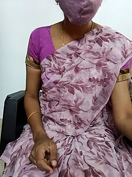 Snapshot of smileys46 chatting on 02.18.26 smileys46 online show from 02.18.26