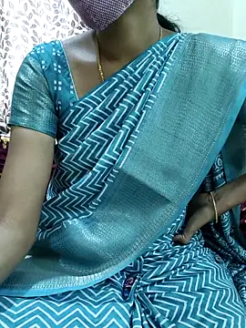 Snapshot of smileys46 chatting on 02.21.26 smileys46 online show from 02.21.26