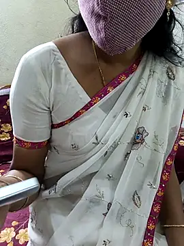 Snapshot of smileys46 chatting on 02.28.26 smileys46 online show from 02.28.26