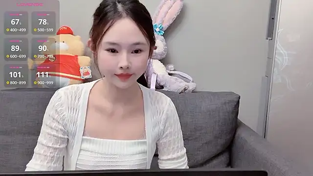 Snapshot of lovely-88 chatting on 11.02.25 lovely-88 online show from 11.02.25