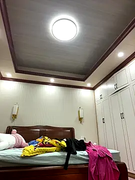 Qt889999 online show from 11.07.25