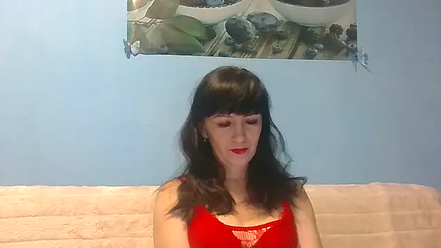 Snapshot of IffetLove42 chatting on 10.29.25 IffetLove42 online show from 10.29.25