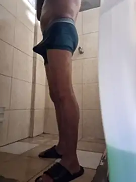 Snapshot of sanz957 chatting on 11.12.25 sanz957 online show from 11.12.25