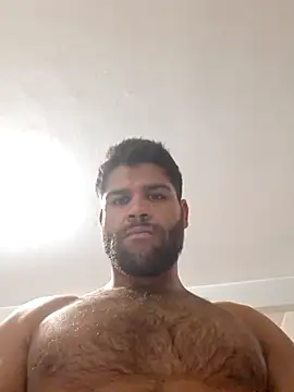 Snapshot of EuPeu chatting on 10.29.25 EuPeu online show from 10.29.25