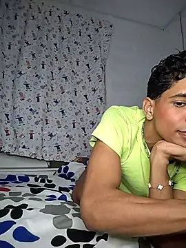 Snapshot of Alex_Sweeting chatting on 12.03.25 Alex Sweeting online show from 12.03.25