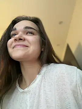 Snapshot of BabyShy- chatting on 06.17.26 BabyShy- online show from 06.17.26