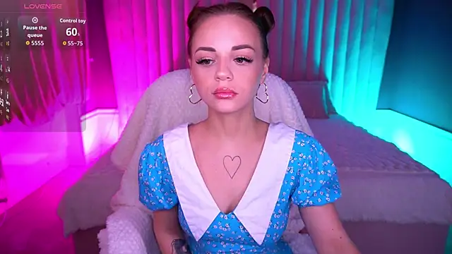 LexxxyJoy online show from 11.10.25