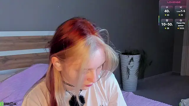 Snapshot of AngelWisee chatting on 06.10.26 AngelWisee online show from 06.10.26