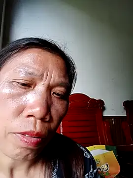 bella-la online show from 11.13.25