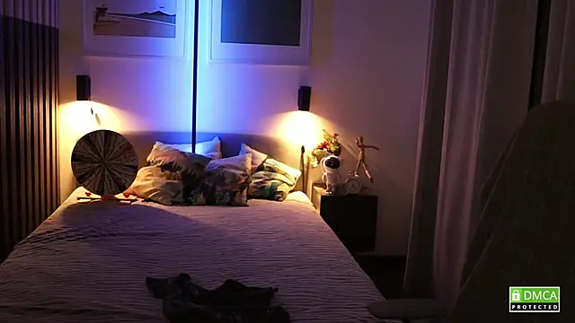 girl u never met online show from 11.08.25