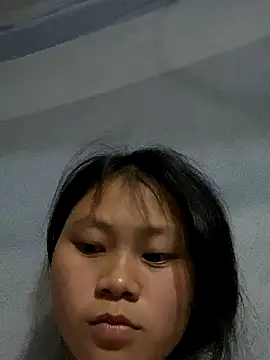 Snapshot of Sophia-123 chatting on 10.28.25 Sophia-123 online show from 10.28.25