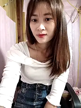 Snapshot of Em_xinh01 chatting on 05.03.26 Em xinh01 online show from 05.03.26