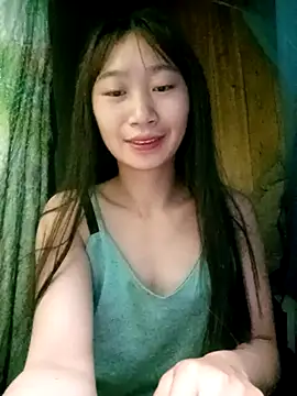 Snapshot of Linh_sexy98 chatting on 04.21.26 Linh sexy98 online show from 04.21.26