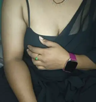 shreyareddy99 online show from 11.22.25