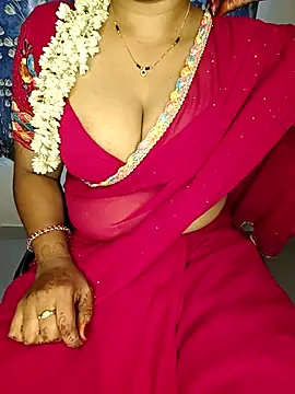 Snapshot of shreyareddy99 chatting on 04.28.26 shreyareddy99 online show from 04.28.26
