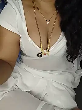 Snapshot of shreyareddy99 chatting on 05.16.26 shreyareddy99 online show from 05.16.26