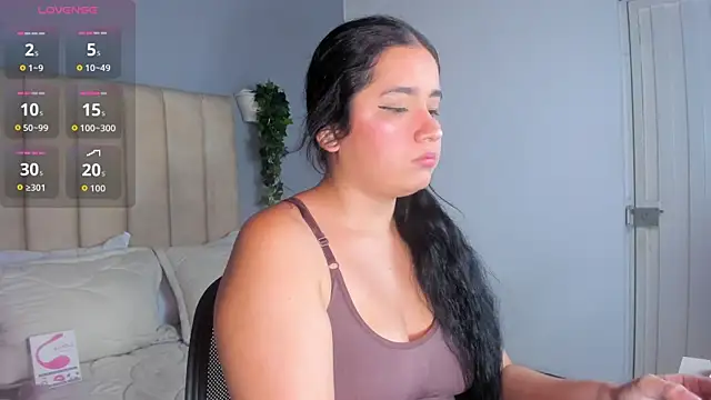 Amber Smitt19 online show from 10.30.25