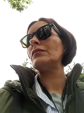 Piediniecollant online show from 04.13.26