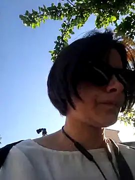 Piediniecollant online show from 04.19.26